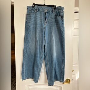 Old Navy Baggy Mid-Rise Wide Leg Jeans NWT

New with tag.  Size 16
